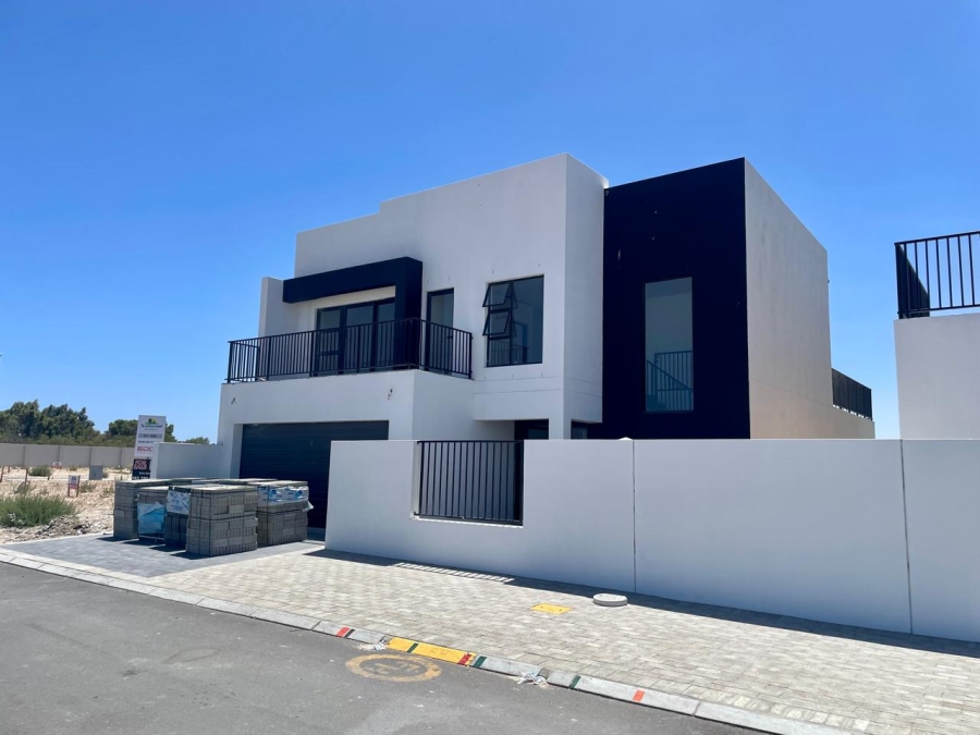4 Bedroom Property for Sale in Sandown Western Cape
